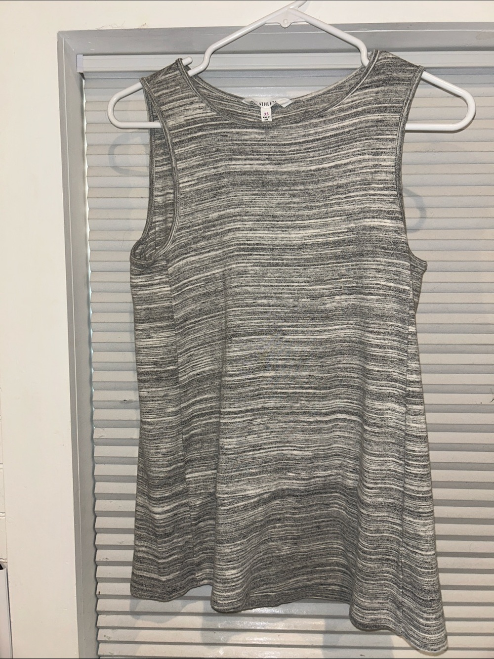 Athleta Spacedye Tank | XS | Heather Gray | Pleated Back Detail